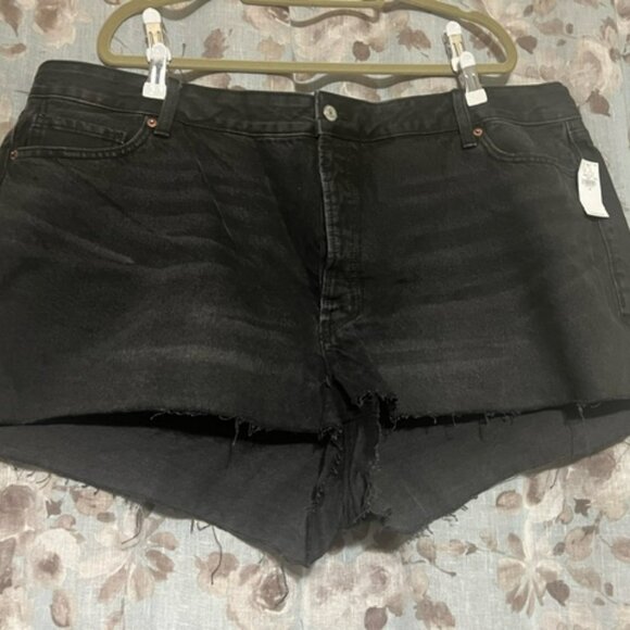 Old Navy Pants - ⚫️ 2/$25 OLD NAVY High-Waisted Button-Fly O.G. Straight Black Cut-Off  NWT